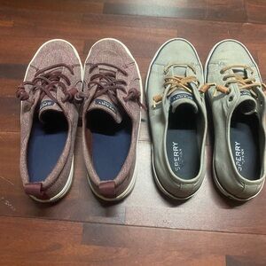 2 pairs sneakers
